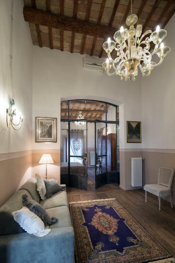 Hotel Caterina Residenza Rávena Exterior foto